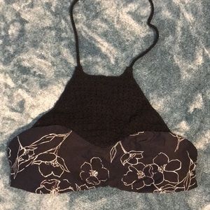Billabong L NWT bikini top